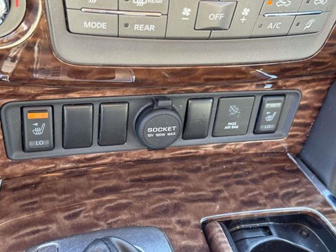 Used 2017 Nissan Armada SL w/ Moonroof Package image 30