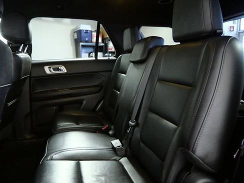 Used 2013 Ford Explorer XLT AWD/4WD image 14