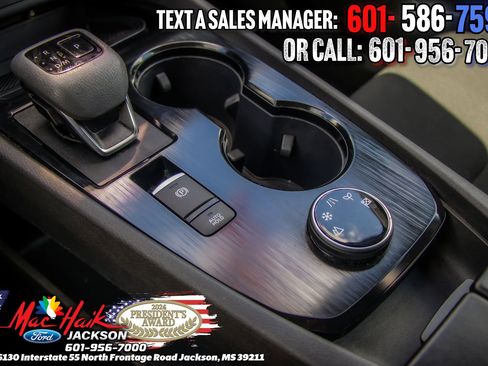 Used 2024 Nissan Rogue S AWD/4WD image 20