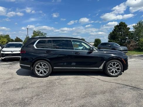 Used 2026 BMW X7 xDrive40i AWD/4WD image 8