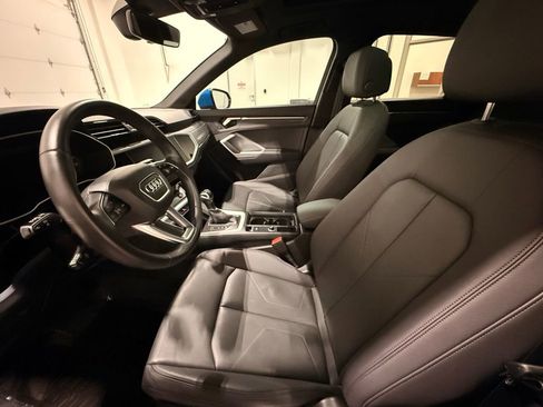Used 2022 Audi Q3 2.0T Premium image 16