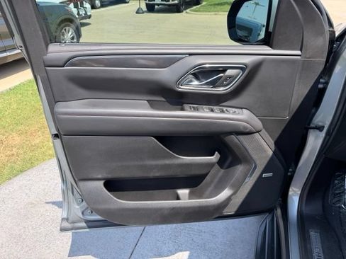Used 2023 Chevrolet Suburban RST w/ Sport Performance Package AWD/4WD image 10