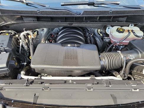 Used 2023 GMC Yukon AT4 image 28