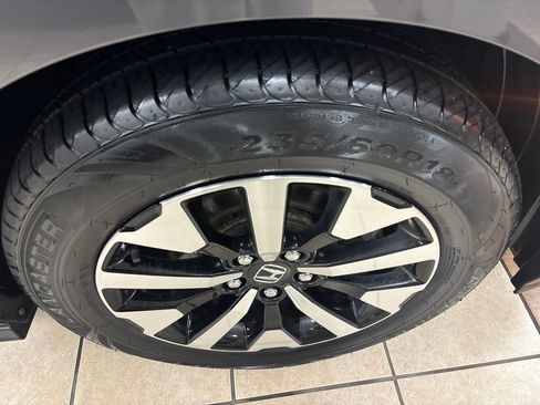 Used 2025 Honda Odyssey EX-L image 38