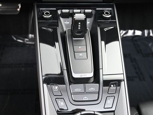 Used 2025 Porsche 911 Carrera image 20