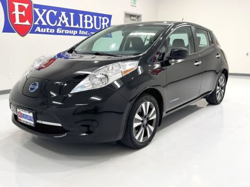 Used 2016 Nissan Leaf SV FWD image 2