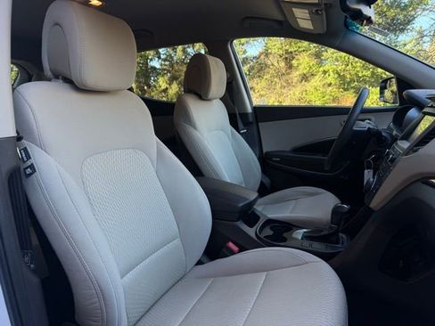Used 2017 Hyundai Santa Fe Sport image 28