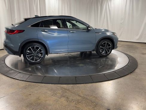 Certified 2025 INFINITI QX55 Luxe w/ Cargo Package image 9