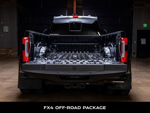 Used 2024 Ford F350 Platinum image 8