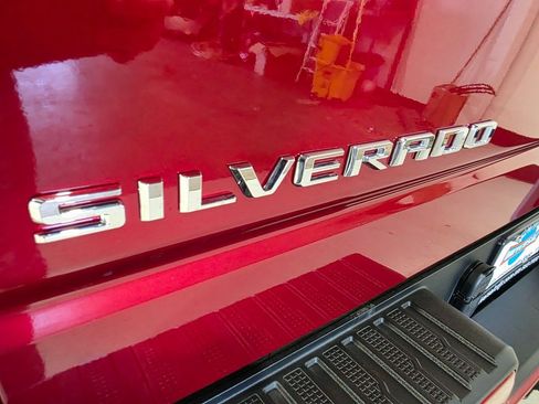 Used 2022 Chevrolet Silverado 1500 High Country w/ Z71 Off-Road Package image 30