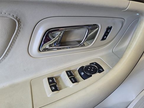 Used 2013 Ford Taurus Limited image 17