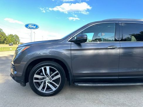 Used 2016 Honda Pilot Touring image 30