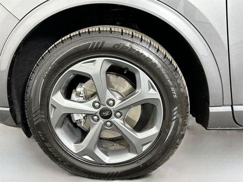 Used 2024 Ford Escape ST-Line w/ Tech Pack #1 image 9