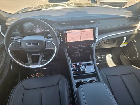 New 2026 Jeep Grand Cherokee L Limited AWD/4WD image 9