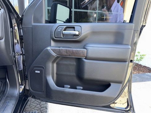 Used 2023 GMC Sierra 3500 Denali w/ Denali Black Diamond Edition image 27