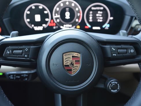 Certified 2026 Porsche Cayenne Coupe AWD/4WD image 16