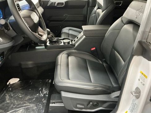 New 2026 Ford Bronco Badlands image 14