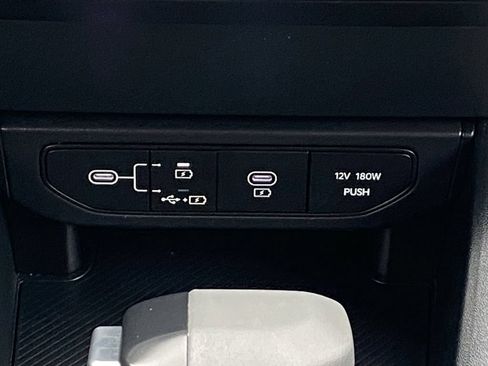 Used 2025 Kia K4 FWD image 32