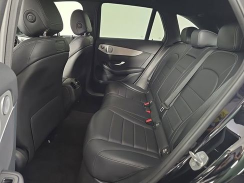 Used 2019 Mercedes-Benz GLC 300 4MATIC image 15