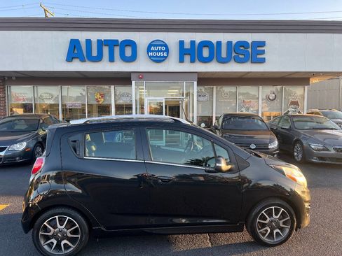 Used 2014 Chevrolet Spark LT image 9