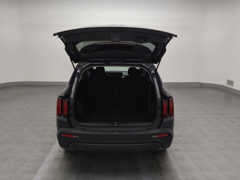 Used 2023 Kia Sorento LX image 29