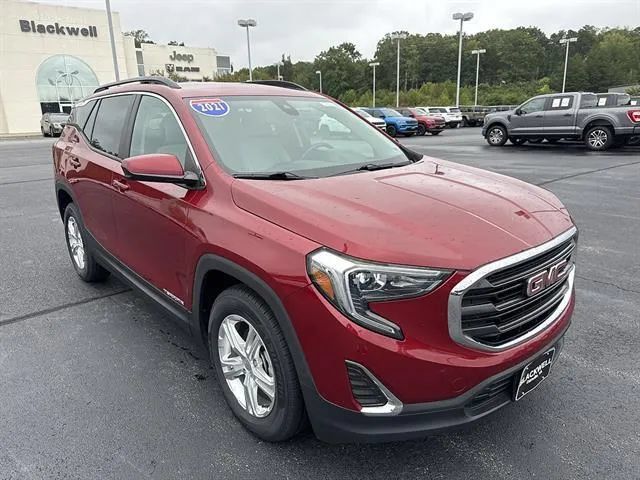 Used 2021 GMC Terrain SLE w/ Driver Convenience Package FWD image 1
