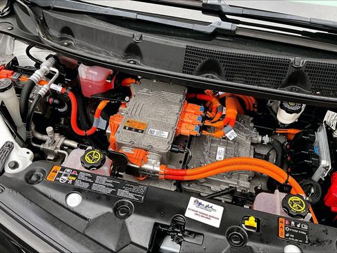 Used 2021 Chevrolet Bolt Premier w/ Infotainment Package image 31