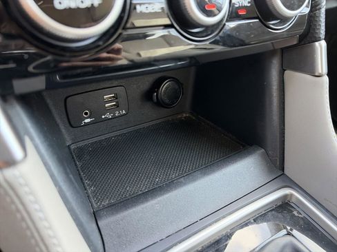 Used 2019 Subaru Forester Limited image 23