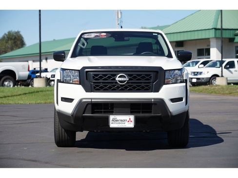 Used 2024 Nissan Frontier S w/ S Utility Package image 8