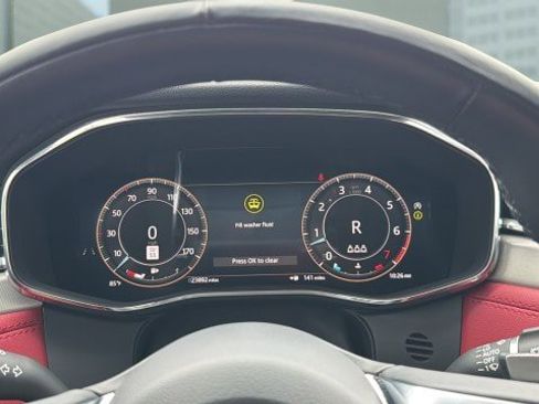 Used 2026 Jaguar F-PACE R-Dynamic S AWD/4WD image 19