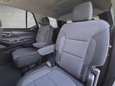 Used 2019 Chevrolet Traverse LT image 22