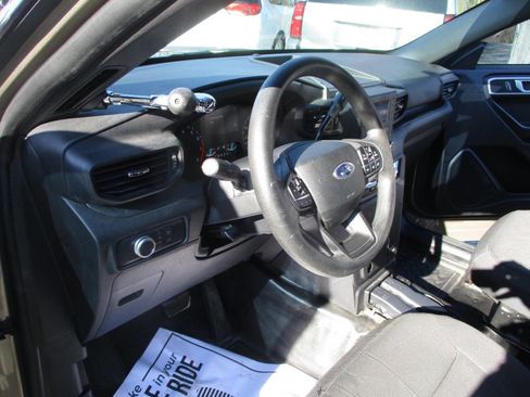 Used 2020 Ford Explorer 4WD Police Interceptor image 17