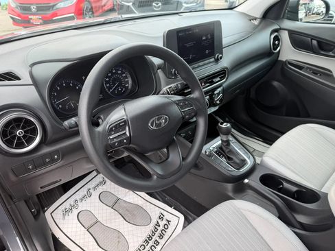Used 2023 Hyundai Kona SEL AWD/4WD image 11