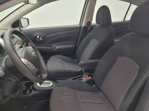 Used 2017 Nissan Versa SV FWD image 17