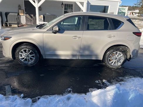 New 2025 MAZDA CX-5 AWD 2.5 S w/ Select Package image 6