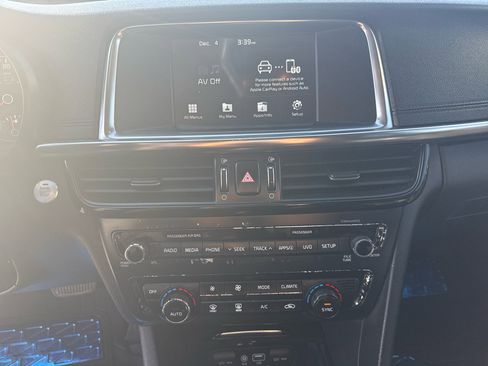 Used 2017 Kia Optima EX image 20