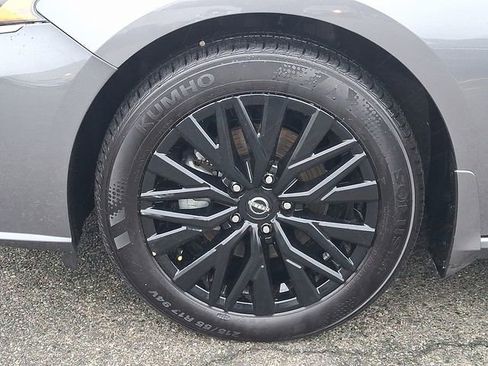 Used 2025 Nissan Altima 2.5 SV w/ SV Special Edition Package image 8