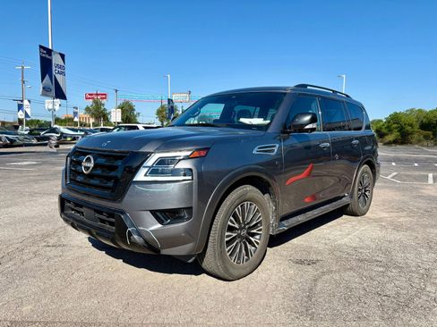 Used 2022 Nissan Armada SL w/ Midnight Edition Package RWD image 6