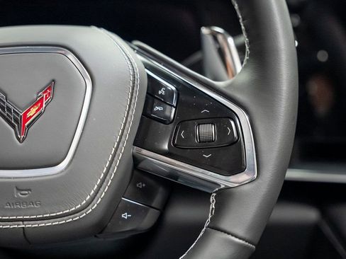 Used 2025 Chevrolet Corvette Stingray Coupe image 40