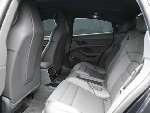 Used 2020 Porsche Taycan 4S AWD/4WD image 22