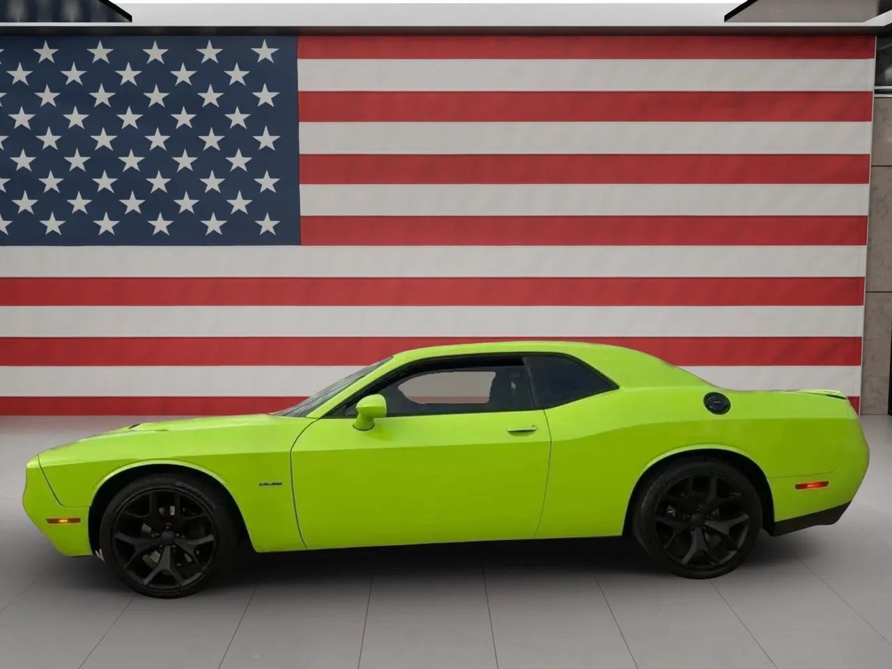 Used 2015 Dodge Challenger R/T Plus RWD image 10