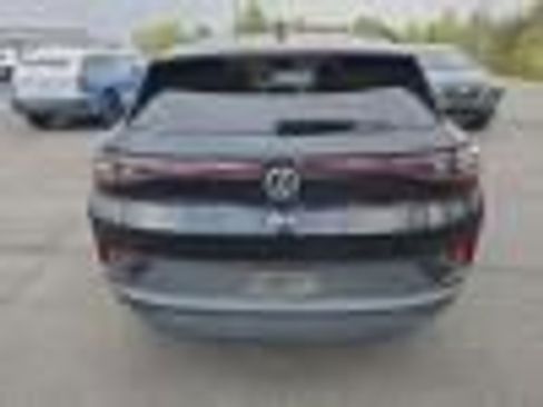 Used 2023 Volkswagen ID.4 Pro S image 2