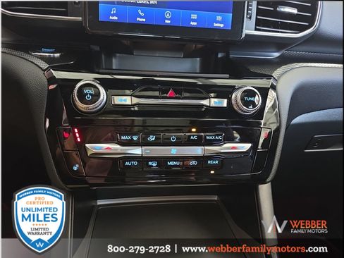 Used 2024 Ford Explorer ST-Line w/ Class IV Trailer Tow Package AWD/4WD image 22