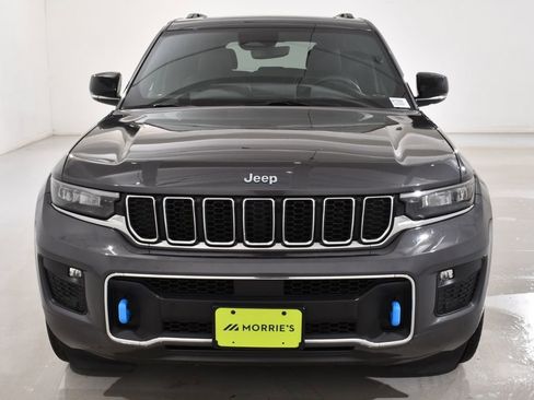 Used 2022 Jeep Grand Cherokee Overland AWD/4WD image 3