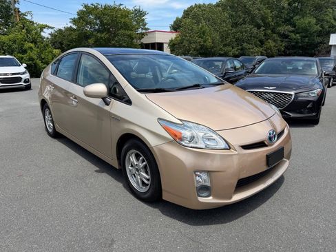Used 2010 Toyota Prius Five FWD image 3