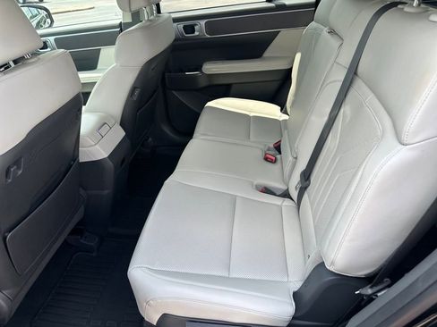 Used 2025 Hyundai Santa Fe SEL image 30