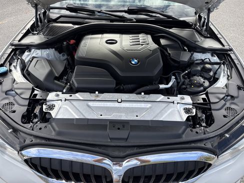 Used 2020 BMW 330i Sedan w/ Convenience Package image 37