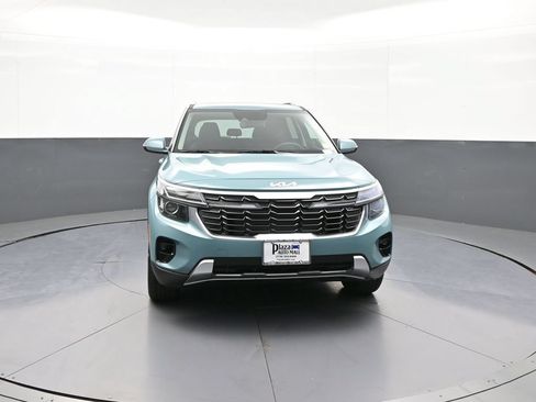 Used 2025 Kia Seltos EX w/ EX Sunroof Package AWD/4WD image 2