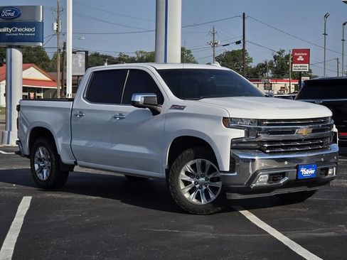 Used 2019 Chevrolet Silverado 1500 LTZ w/ LTZ Premium Package AWD/4WD image 2