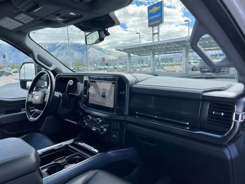 Used 2024 Ford F350 Lariat w/ Lariat Ultimate Package AWD/4WD image 38
